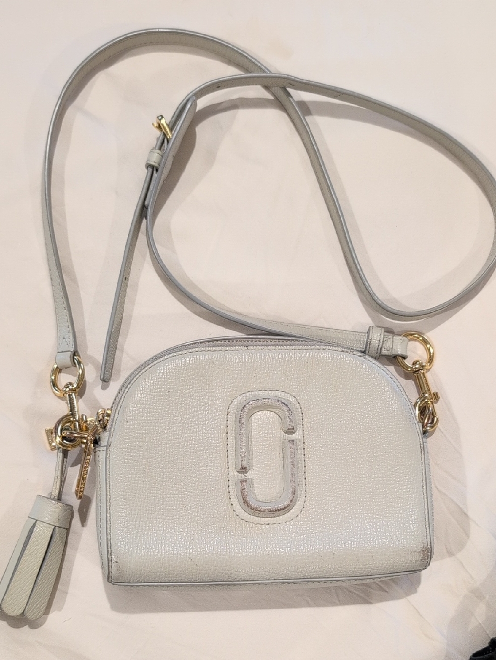 Marc Jacobs Cream Pebbled Leather Crossbody with Gold Hardware